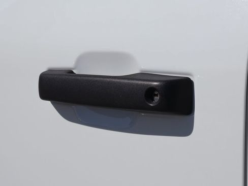 Used 2025 Ford F250 XLT image 19