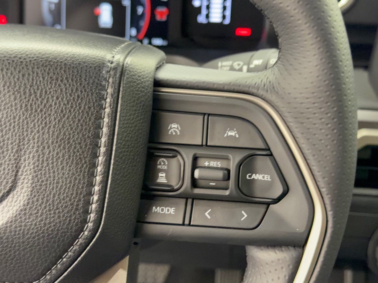 Used 2026 Toyota 4Runner SR5 RWD image 19