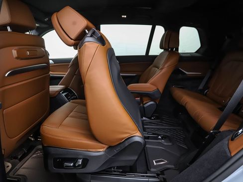 New 2027 BMW X7 xDrive40i w/ Executive Package AWD/4WD image 25