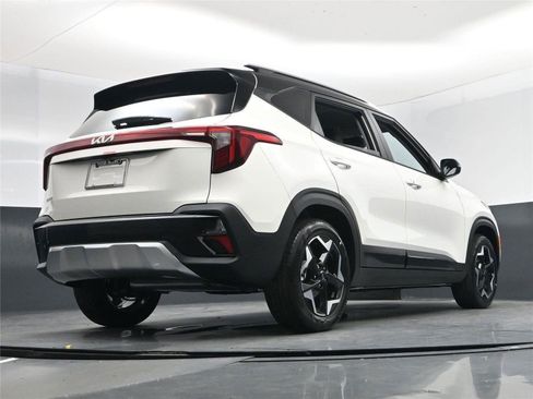 New 2026 Kia Seltos S image 14