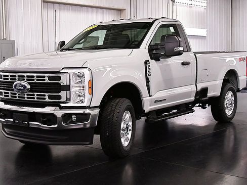 New 2026 Ford F350 XLT w/ 360-Degree Camera Package image 3