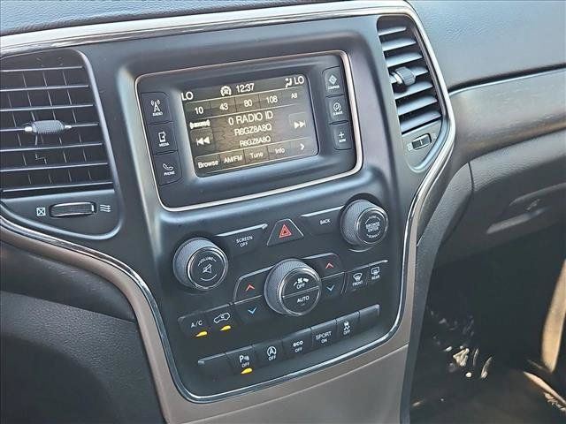 Used 2017 Jeep Grand Cherokee Laredo w/ Quick Order Package 2BE RWD image 19