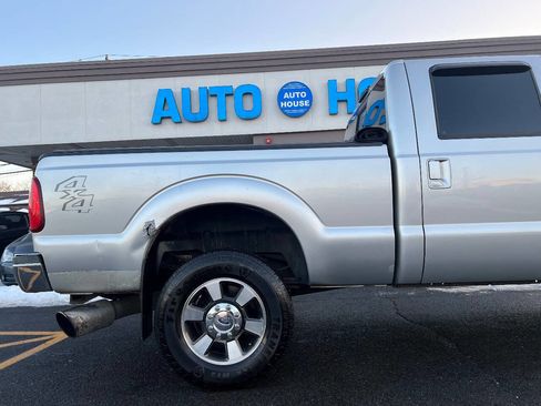 Used 2014 Ford F350 Lariat w/ Lariat Interior Package image 40