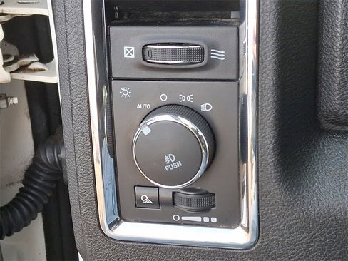 Used 2017 RAM 2500 Laramie w/ Sport Appearance Group image 27