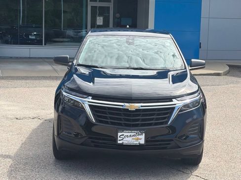 Used 2023 Chevrolet Equinox LS w/ LS Convenience Package AWD/4WD image 9