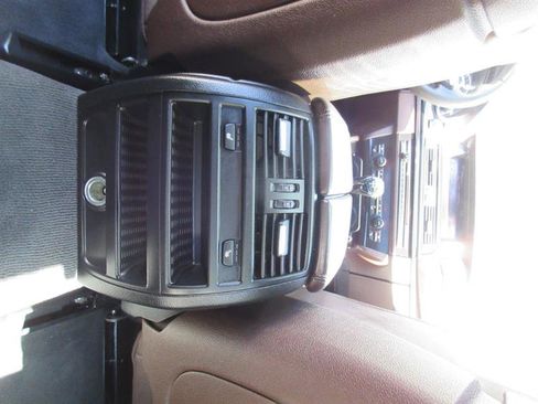 Used 2016 BMW 550i Sedan image 23