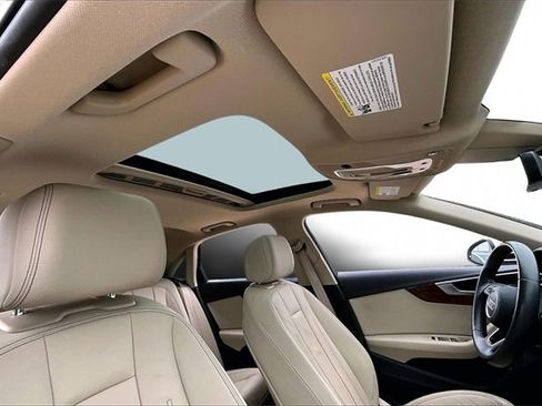 Used 2020 Audi A4 2.0T Premium w/ Convenience Package image 17