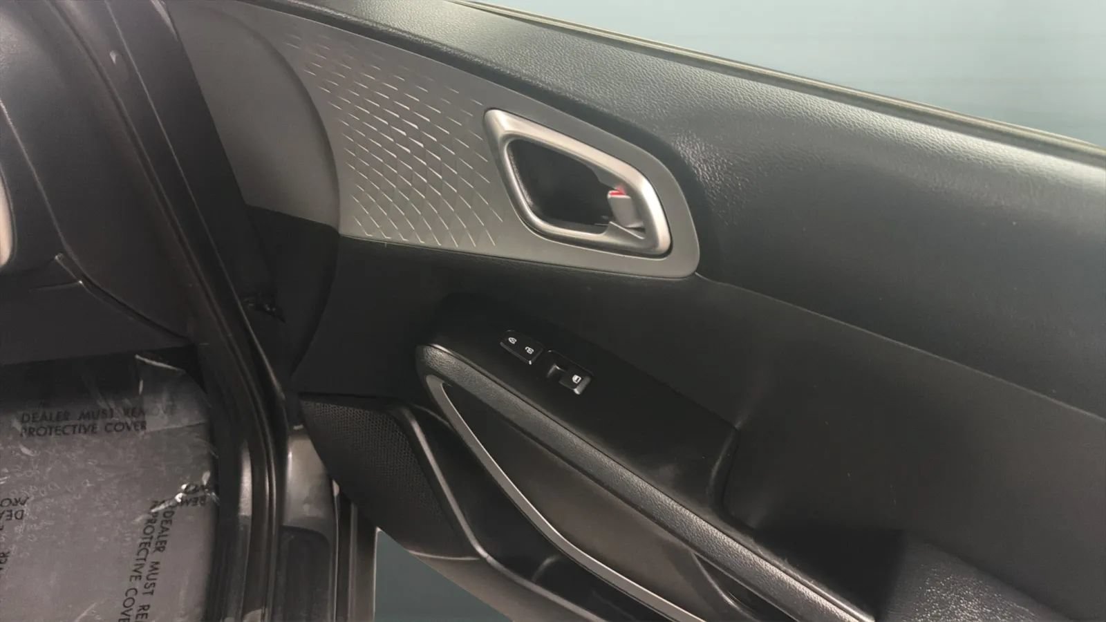 Used 2023 Kia Soul LX w/ Option Group 015 FWD image 17