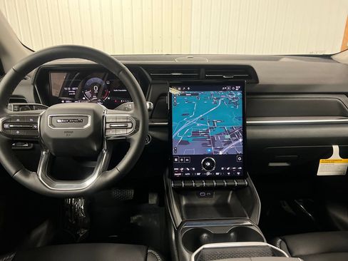 New 2026 GMC Terrain Denali AWD/4WD image 17