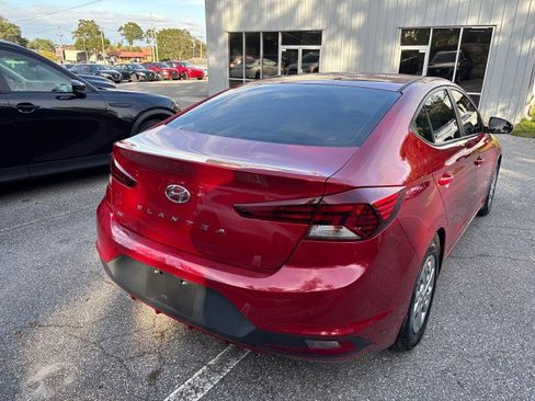 Used 2020 Hyundai Elantra SE image 9