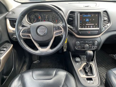 Used 2017 Jeep Cherokee Latitude w/ True North Edition AWD/4WD image 17