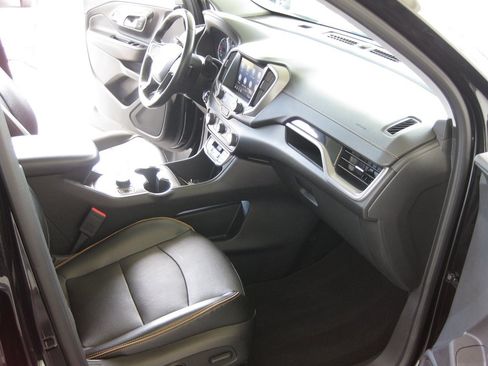 Used 2022 GMC Terrain AT4 AWD/4WD image 37
