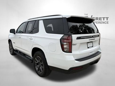 Used 2024 Chevrolet Tahoe Z71 w/ Luxury Package AWD/4WD image 5