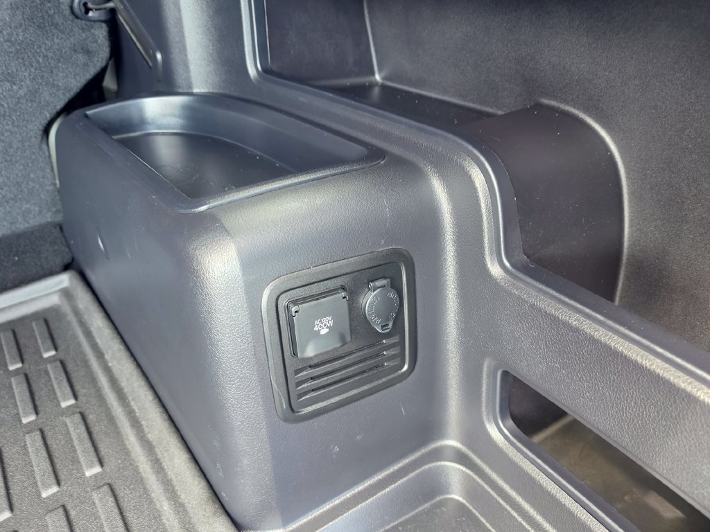 Used 2013 Toyota 4Runner SR5 w/ Premium Pkg AWD/4WD image 13