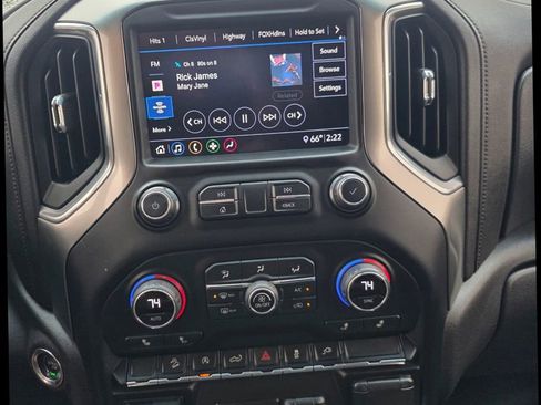 Used 2020 Chevrolet Silverado 1500 LT Trail Boss AWD/4WD image 29