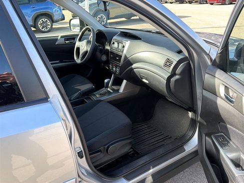 Used 2012 Subaru Forester 2.5X Premium w/ Popular Pkg 3 image 12