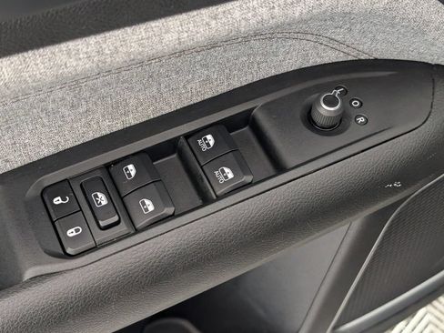 Certified 2023 Jeep Compass Latitude AWD/4WD image 12