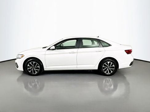 Used 2024 Volkswagen Jetta S image 4