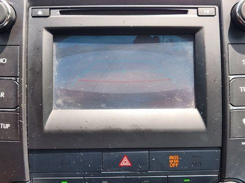 Used 2015 Toyota Camry LE FWD image 15