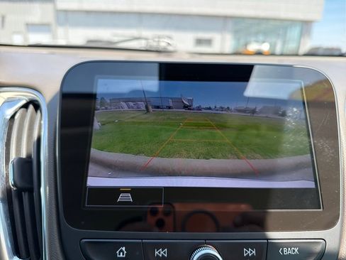 Used 2024 Chevrolet Malibu LT FWD image 33