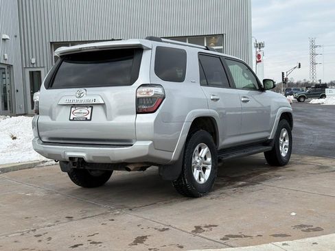Certified 2024 Toyota 4Runner SR5 Premium image 5