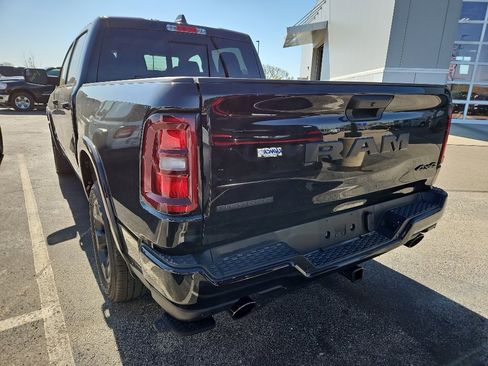 Used 2025 RAM 1500 Big Horn AWD/4WD image 5
