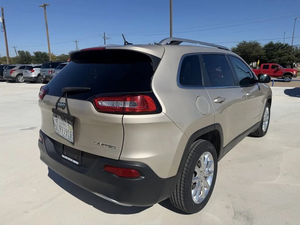 Used 2015 Jeep Cherokee Limited FWD image 6