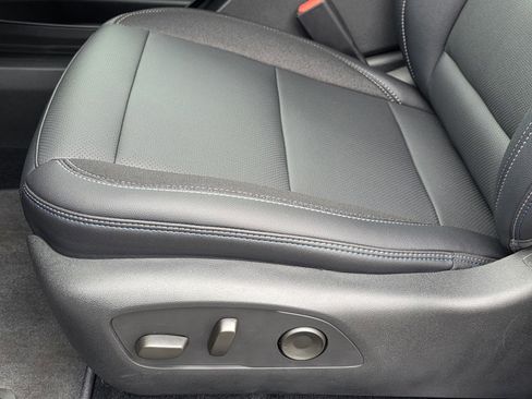 New 2026 Chevrolet Equinox EV LT w/ LPO, Blackout Package image 23