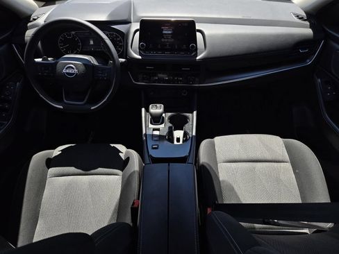Certified 2025 Nissan Rogue SV FWD image 16