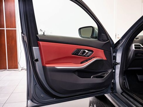 Used 2025 BMW 330i xDrive Sedan image 27