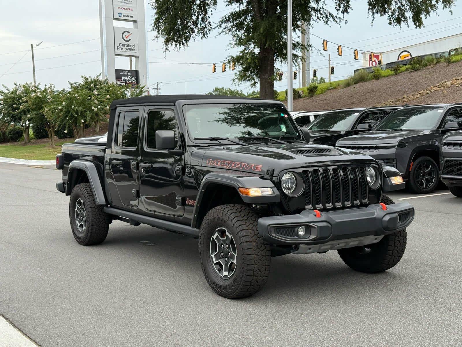 Used 2022 Jeep Gladiator Mojave w/ Trailer Tow Package AWD/4WD image 7