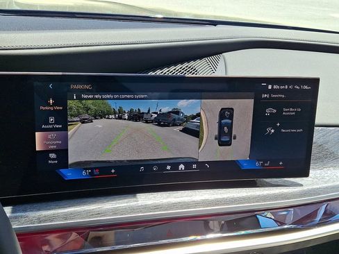 Used 2025 BMW i7 xDrive60 AWD/4WD image 18