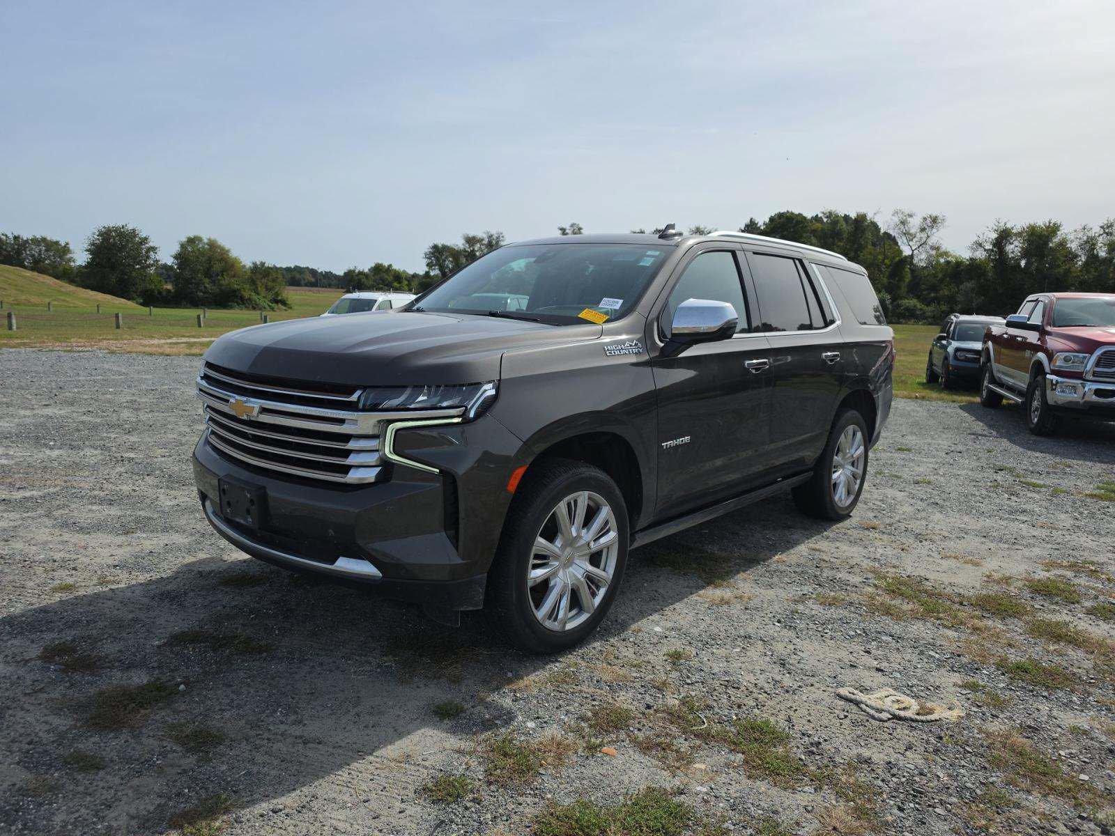 Used 2021 Chevrolet Tahoe High Country w/ Premium Package AWD/4WD image 1