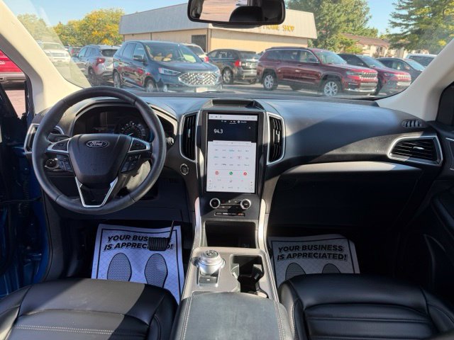 Used 2024 Ford Edge SEL w/ Convenience Package AWD/4WD image 2
