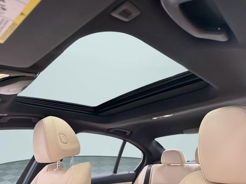 Used 2025 BMW 330i xDrive Sedan image 14