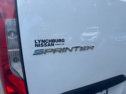 Used 2025 Mercedes-Benz Sprinter 2500 image 10