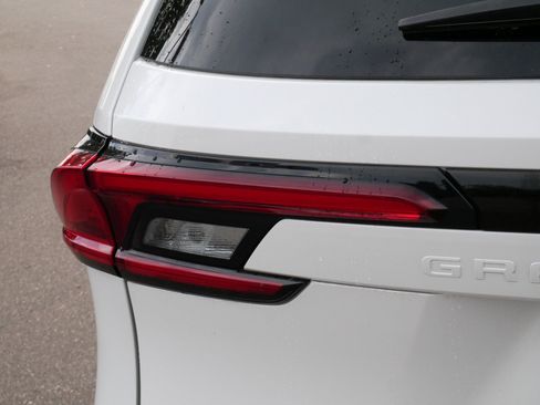 Used 2025 Toyota Grand Highlander AWD Hybrid image 17