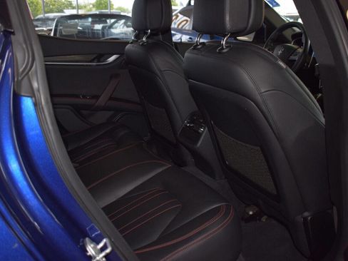 Used 2016 Maserati Ghibli S RWD image 21