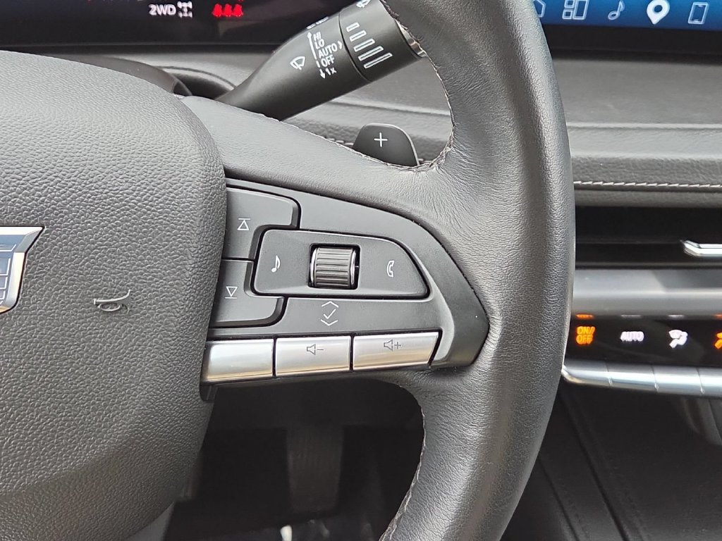 Used 2025 Cadillac XT4 Premium Luxury AWD/4WD image 19