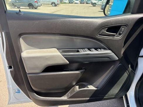 Used 2016 Chevrolet Colorado W/T w/ WT Convenience Package AWD/4WD image 13