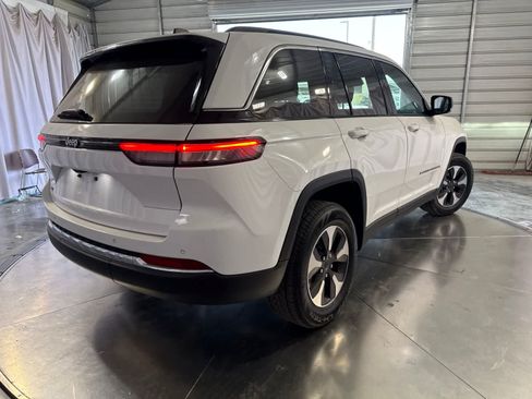 Used 2024 Jeep Grand Cherokee Limited 4xe AWD/4WD image 5