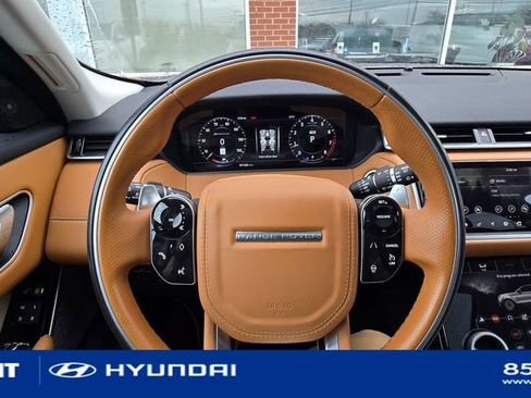 Used 2018 Land Rover Range Rover Velar R-Dynamic SE image 13