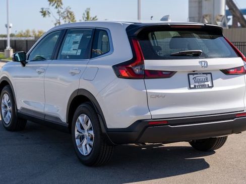 Used 2025 Honda CR-V LX image 5