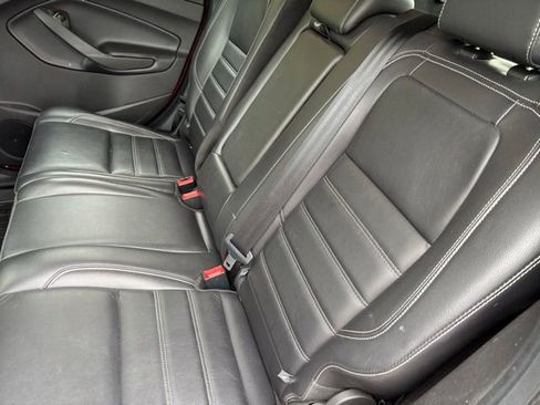Used 2019 Ford Escape Titanium AWD/4WD image 7
