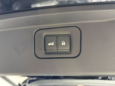 New 2026 Nissan Armada Platinum image 33