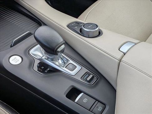 Used 2022 INFINITI QX50 Luxe image 12