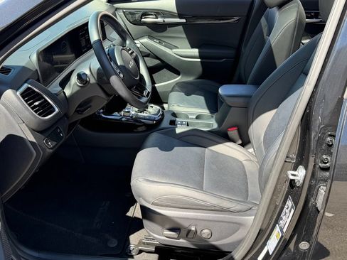 Used 2024 Kia Seltos SX w/ SX Sunroof Package AWD/4WD image 16