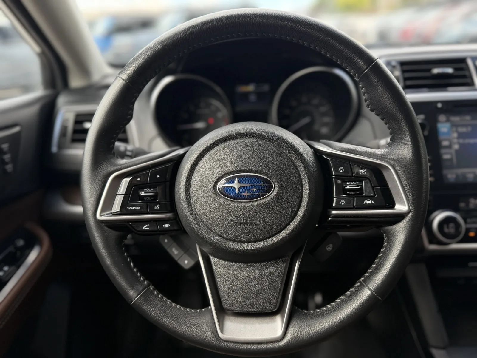 Used 2018 Subaru Outback 3.6R Touring w/ Popular Package #3 AWD/4WD image 22