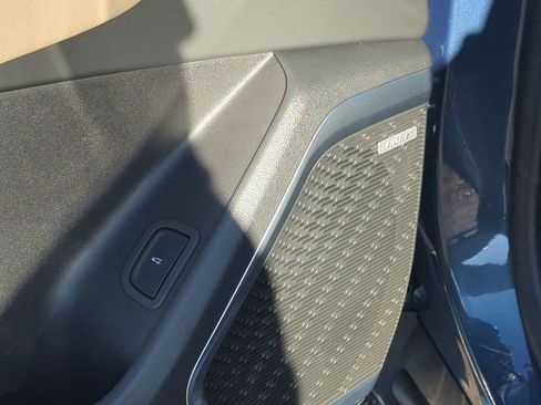 Used 2025 Buick Enclave Preferred image 24