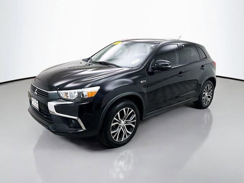 Used 2016 Mitsubishi Outlander Sport ES image 3